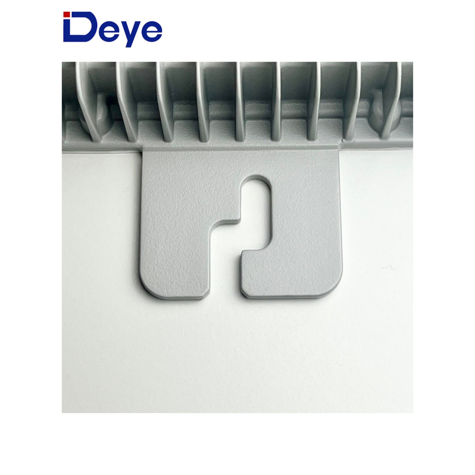 Deye SUN-M80 Aufhängung